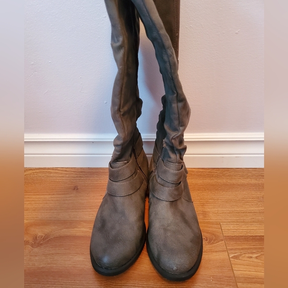 Tall Grey Boots - Picture 2 of 2
